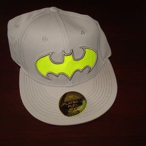 BATMAN‎ HAT CAP OSFM STRETCH NEW TAGS